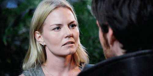 emma kisses hook.gif